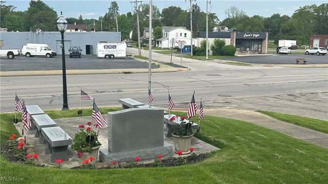 325 N State Street 1st Level, Girard, OH 44420