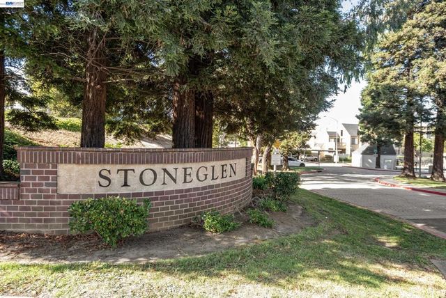 3754 Stoneglen N, Richmond, CA 94806