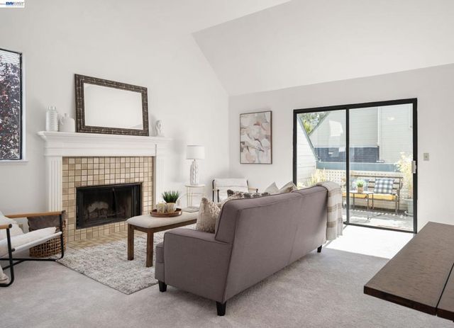 3754 Stoneglen N, Richmond, CA 94806