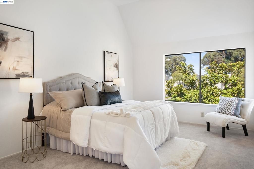 Image 14 of property listing at 3754 Stoneglen N, Richmond, CA 94806