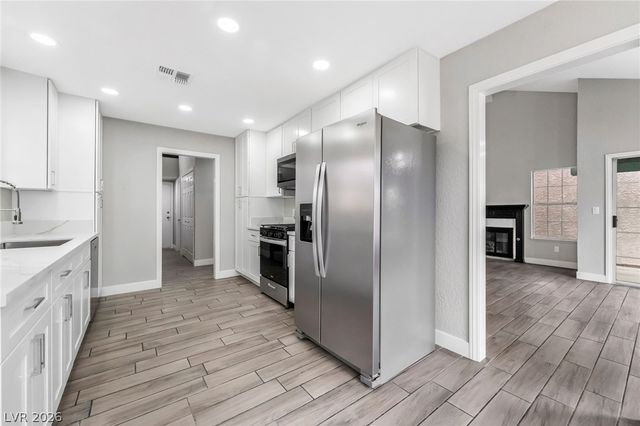 4025 Chalfont Court, Las Vegas, NV 89121