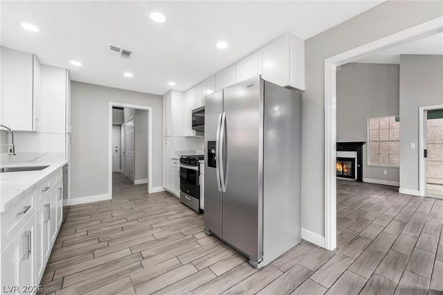 4025 Chalfont Court, Las Vegas, NV 89121