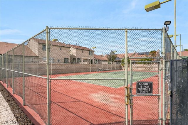 4025 Chalfont Court, Las Vegas, NV 89121