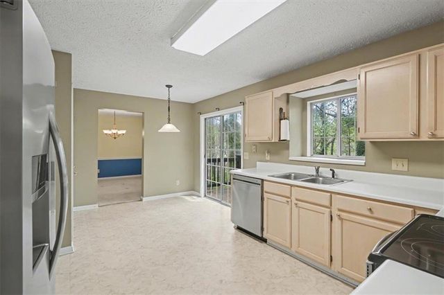 3468 Erin Glen NW, Kennesaw, GA 30152