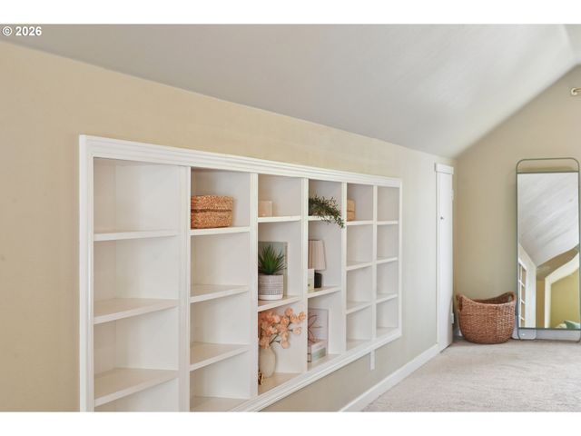 7436 N SEWARD Ave, Portland, OR 97217