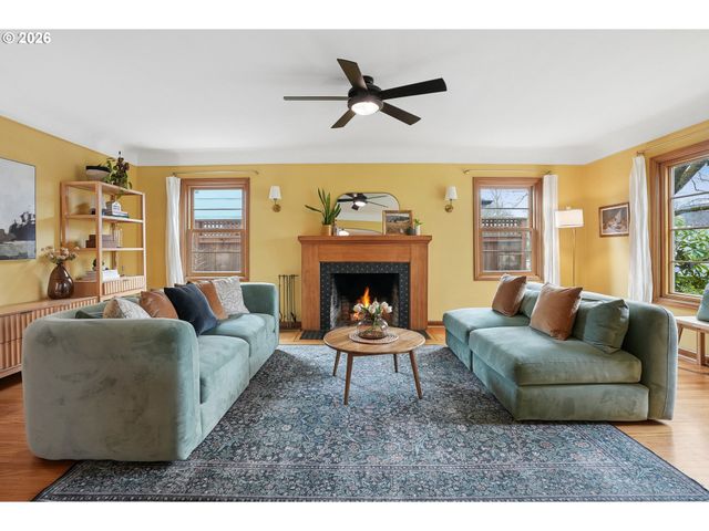 7436 N SEWARD Ave, Portland, OR 97217