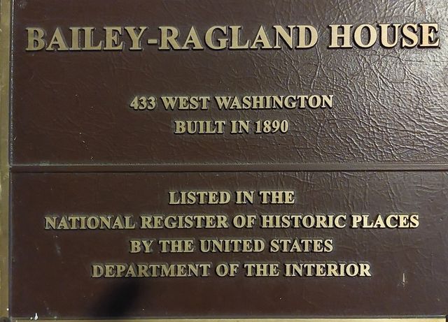 433 W Washington Street, Paris, TX 75460