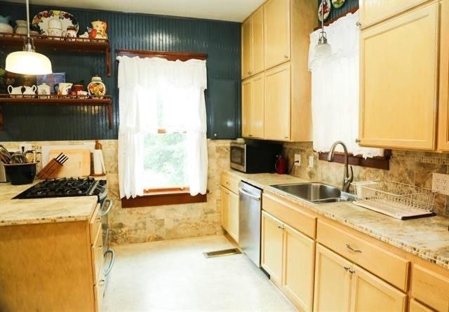 433 W Washington Street, Paris, TX 75460