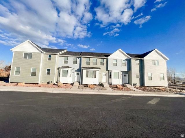 522 W 2000 S, Vernal, UT 84078