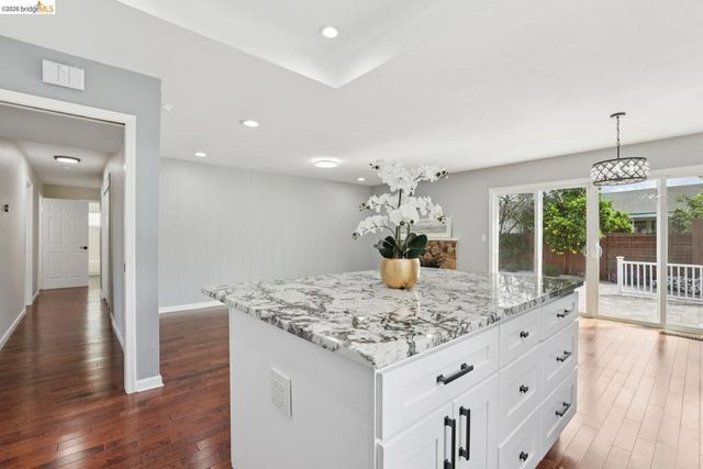 3264 Mackenzie PL, Fremont, CA 94536