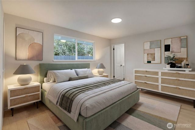 1122 E Filbert Street, Kent, WA 98030