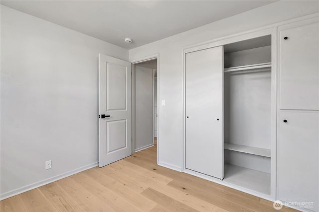 1122 E Filbert Street, Kent, WA 98030