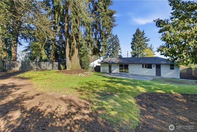 1122 E Filbert Street, Kent, WA 98030