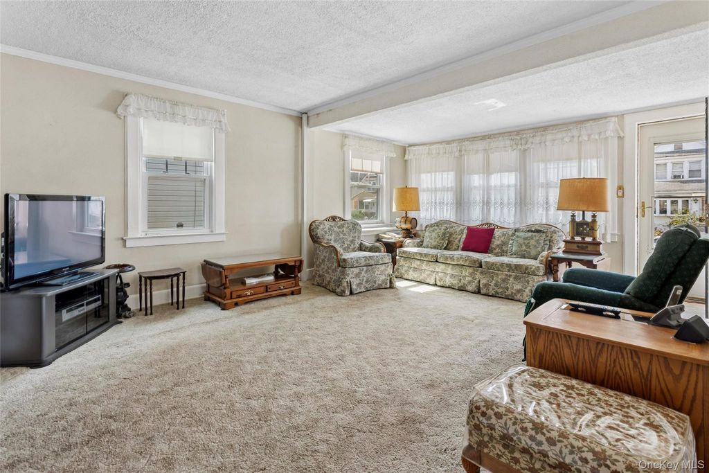 93-27 207th Street, Queens Village, NY 11428 — photo 3