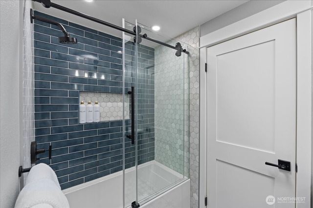 6632 NE 196th Street, Kenmore, WA 98028