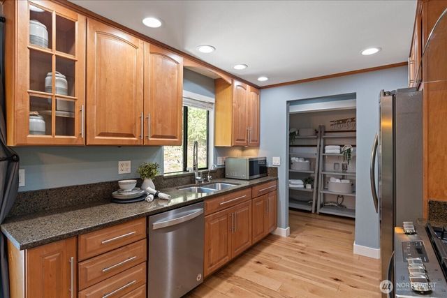 6632 NE 196th Street, Kenmore, WA 98028