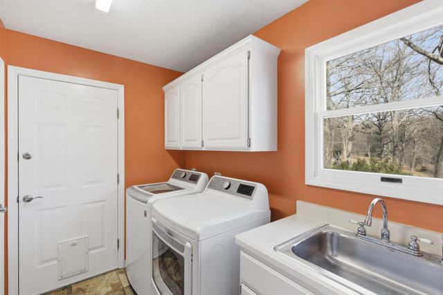 328 Sunny Brook Drive, Branson, MO 65616