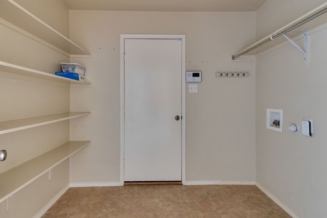 13048 Fencerow Road, Fort Worth, TX 76244