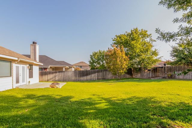13048 Fencerow Road, Fort Worth, TX 76244