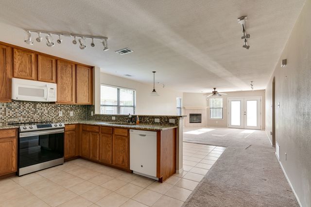 13048 Fencerow Road, Fort Worth, TX 76244