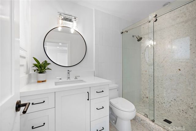 330 Onyx Avenue, Newport Beach, CA 92662