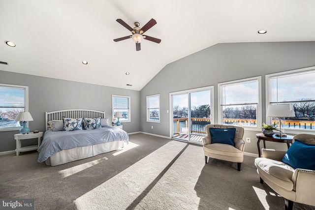 8101 SHORE RD, Baltimore, MD 21222