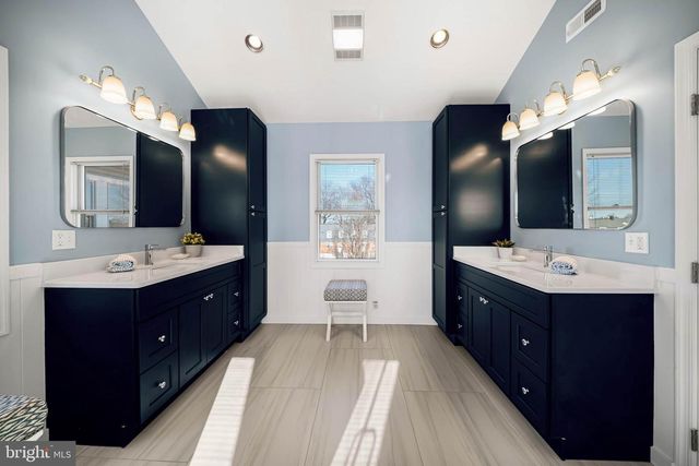 8101 SHORE RD, Baltimore, MD 21222