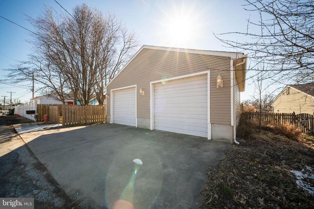 8101 SHORE RD, Baltimore, MD 21222