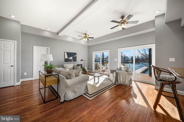 8101 SHORE RD, Baltimore, MD 21222