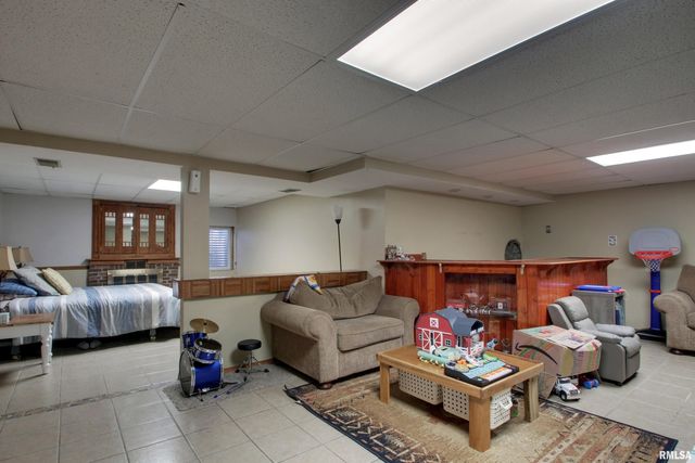 4717 HARRISON Street, Quincy, IL 62305