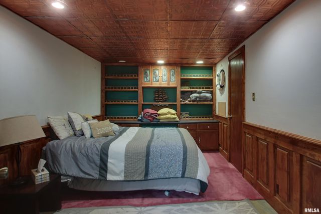 4717 HARRISON Street, Quincy, IL 62305