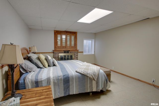 4717 HARRISON Street, Quincy, IL 62305