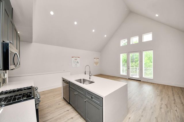 1042 Homer Street, Houston, TX 77091