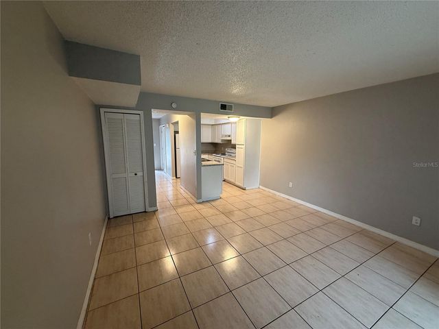 720 W COLUMBIA AVENUE, Kissimmee, FL 34741