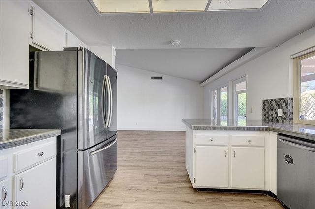 894 Dianne Drive, Boulder City, NV 89005