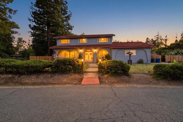 3640 Kiekebusch Ct, Carmichael, CA 95608