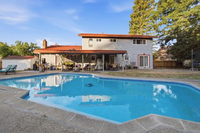 3640 Kiekebusch Ct, Carmichael, CA 95608