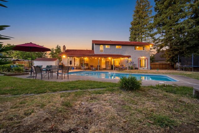 3640 Kiekebusch Ct, Carmichael, CA 95608
