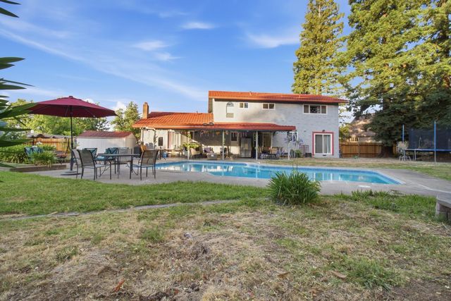 3640 Kiekebusch Ct, Carmichael, CA 95608
