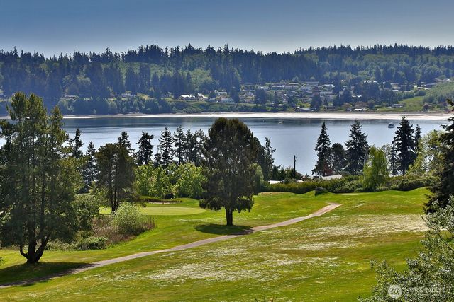 4996 Lilac Drive, Freeland, WA 98249