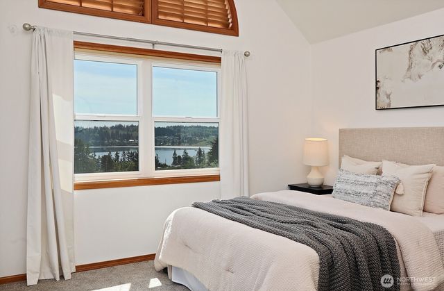 4996 Lilac Drive, Freeland, WA 98249