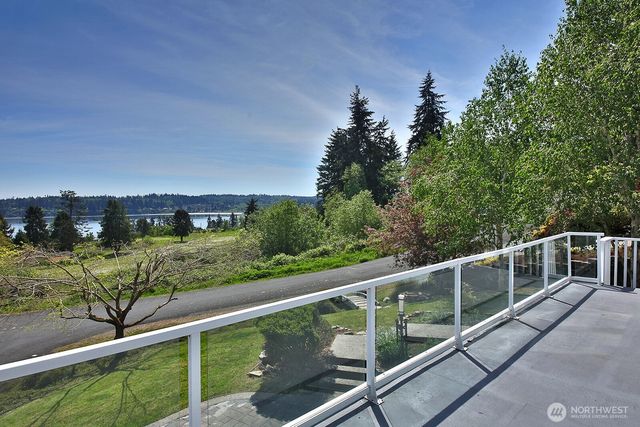4996 Lilac Drive, Freeland, WA 98249