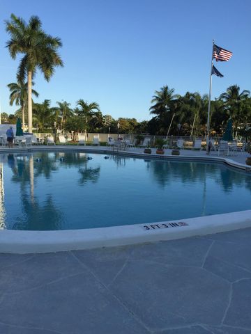 3040 NE 16TH Avenue 303, Oakland Park, FL 33334