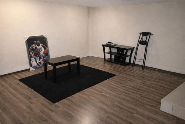 222 Broadmoor Avenue, Munster, IN 46321