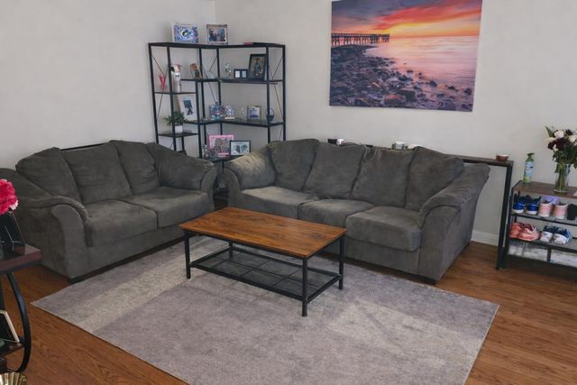 222 Broadmoor Avenue, Munster, IN 46321