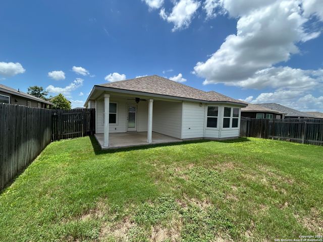 2293 Olive Hill Dr, New Braunfels, TX 78130
