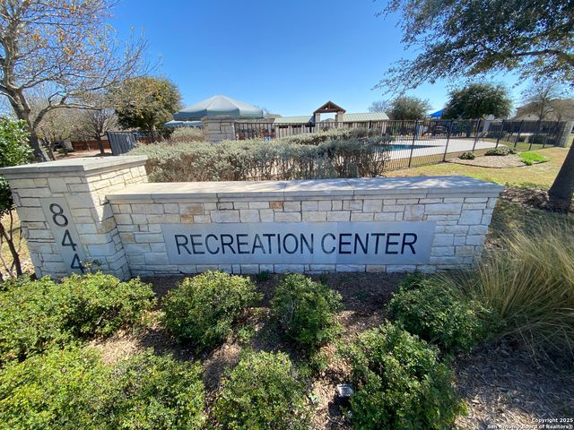 2293 Olive Hill Dr, New Braunfels, TX 78130