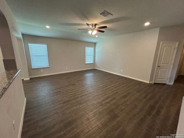 2293 Olive Hill Dr, New Braunfels, TX 78130