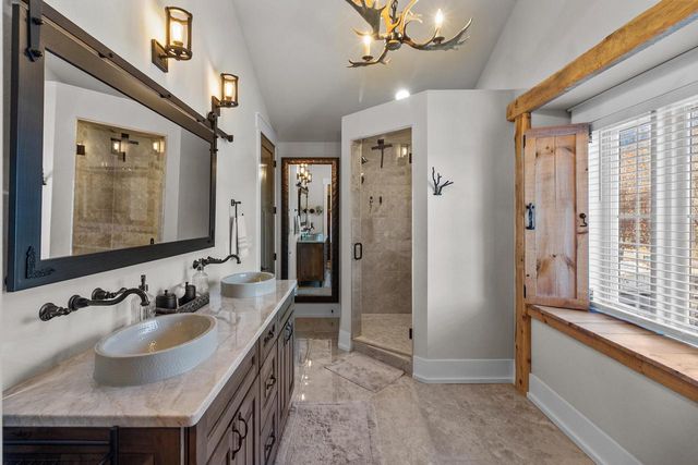 W5681 Ridge ROAD, Elkhorn, WI 53121