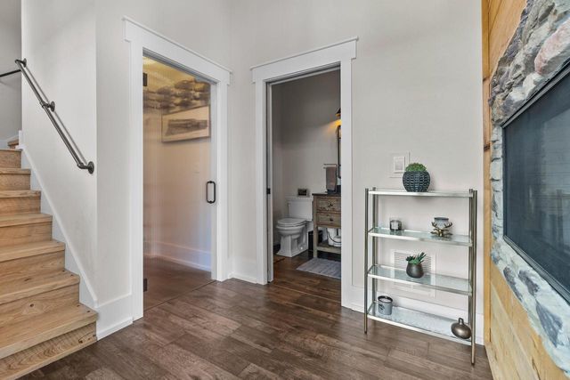 W5681 Ridge ROAD, Elkhorn, WI 53121